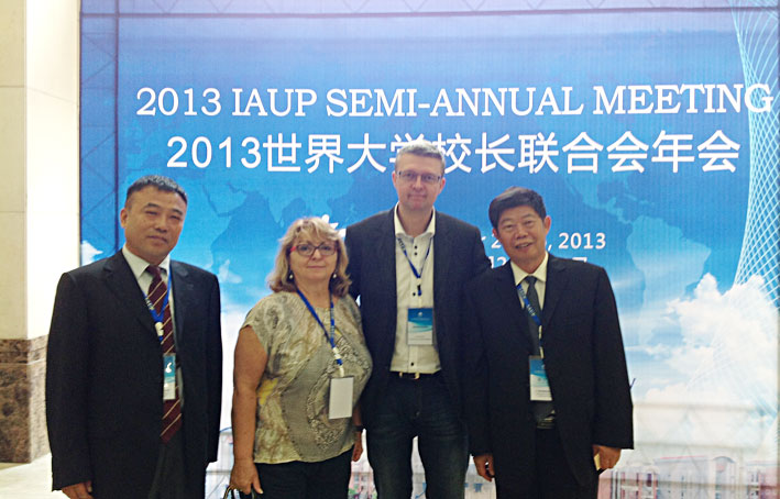 2025新澳门免费原料网