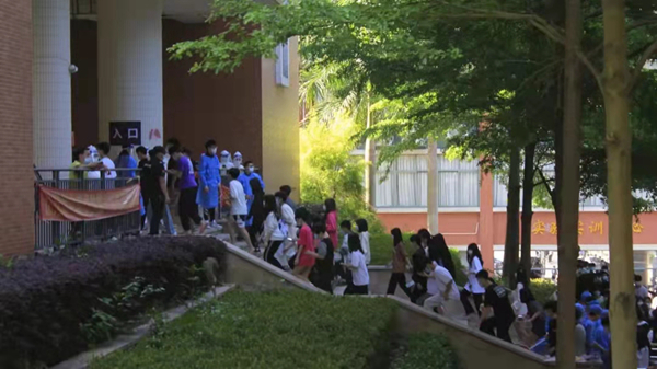 2025新澳门免费原料网