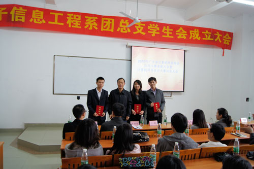 2025新澳门免费原料网