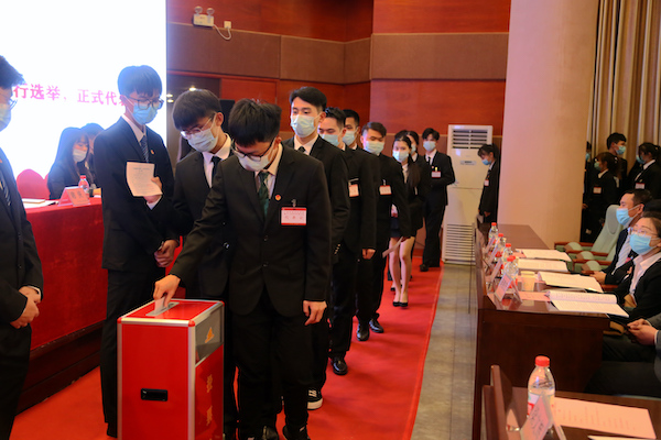 2025新澳门免费原料网