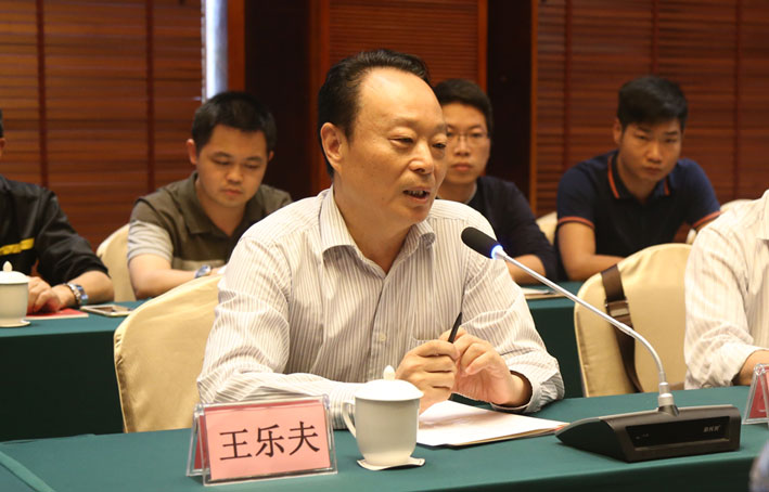 2025新澳门免费原料网