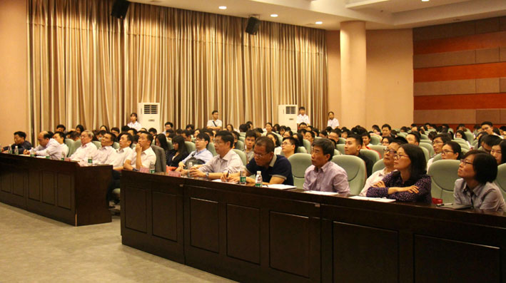 2025新澳门免费原料网