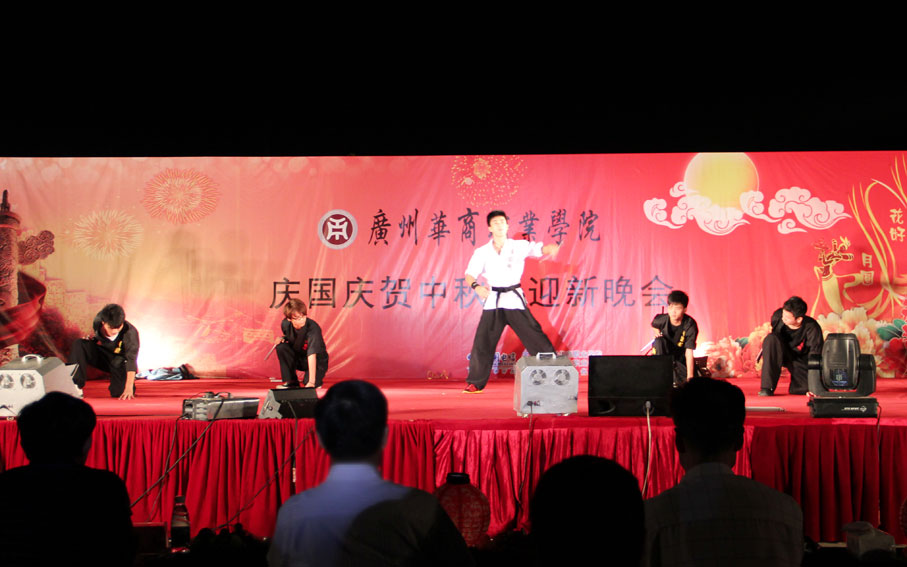 2025新澳门免费原料网