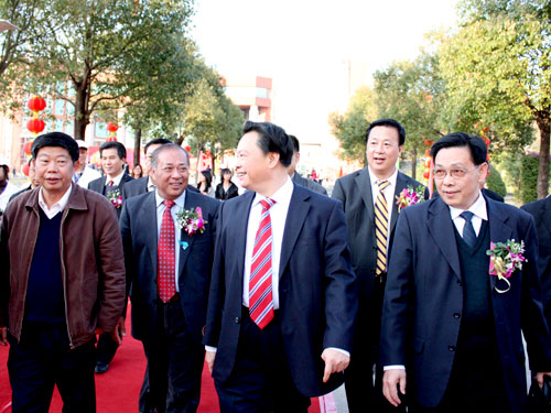 2025新澳门免费原料网