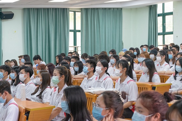 2025新澳门免费原料网