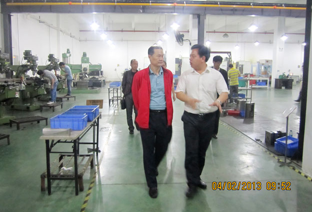 2025新澳门免费原料网