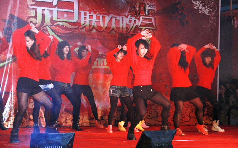 2025新澳门免费原料网