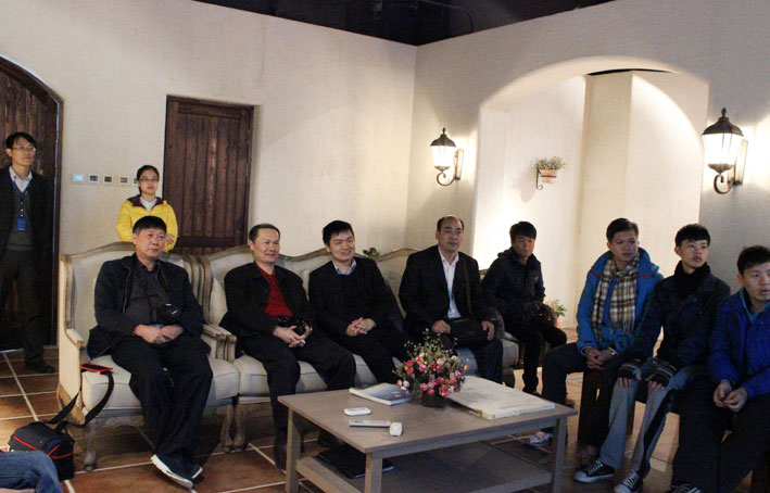 2025新澳门免费原料网