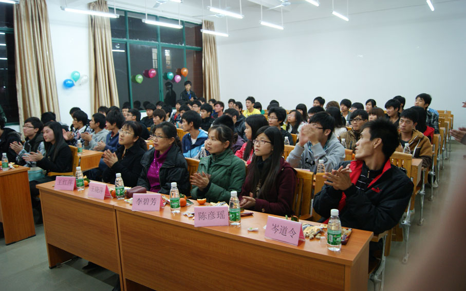 2025新澳门免费原料网