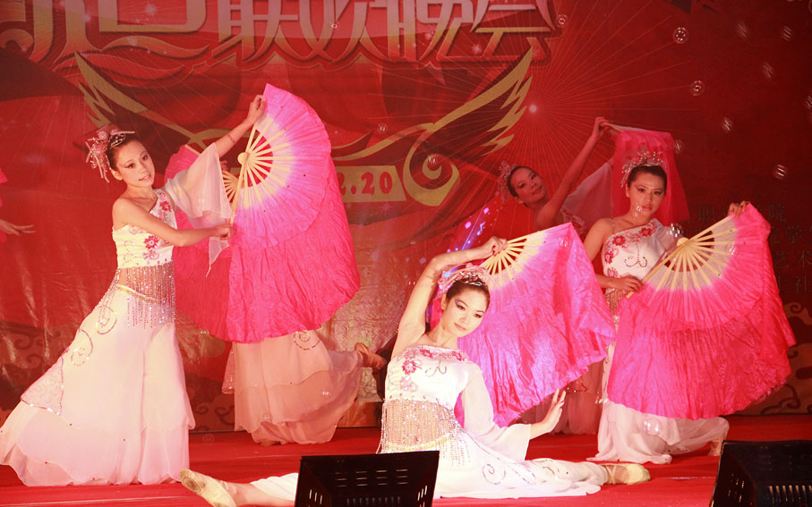 2025新澳门免费原料网