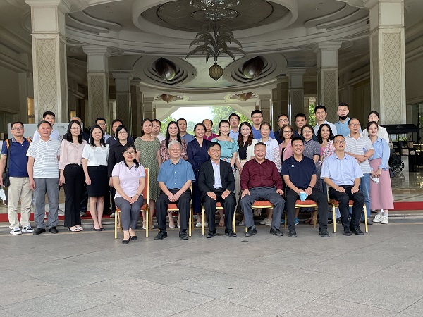 2025新澳门免费原料网