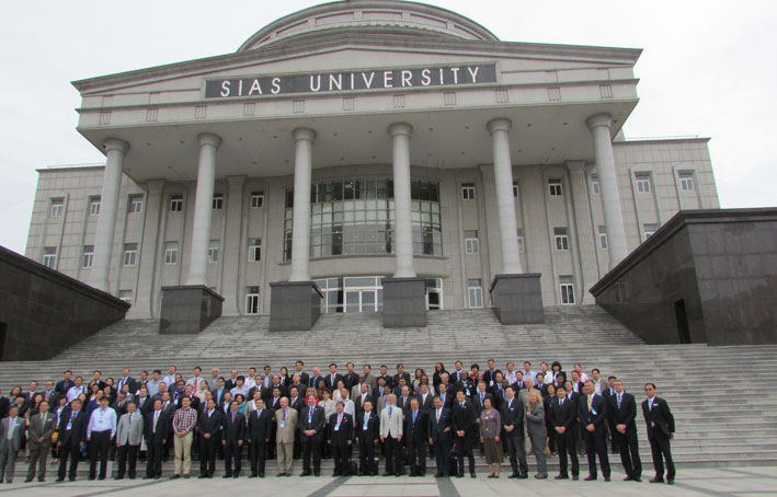 2025新澳门免费原料网