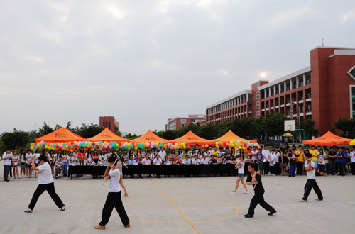 2025新澳门免费原料网