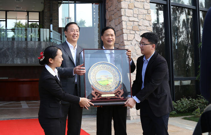 2025新澳门免费原料网