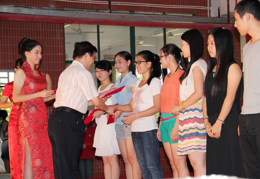 2025新澳门免费原料网