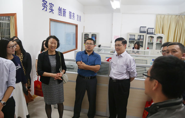 2025新澳门免费原料网