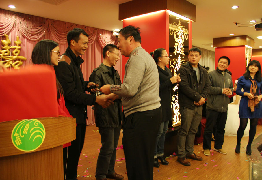 2025新澳门免费原料网