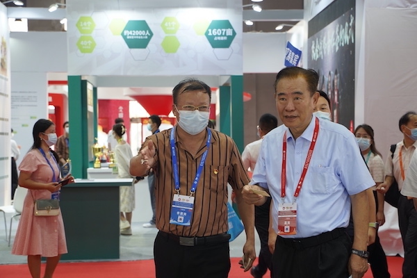 2025新澳门免费原料网