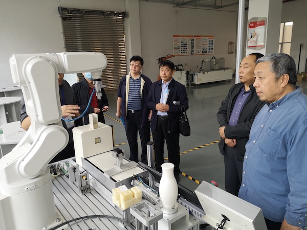 2025新澳门免费原料网