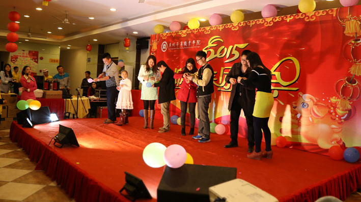 2025新澳门免费原料网