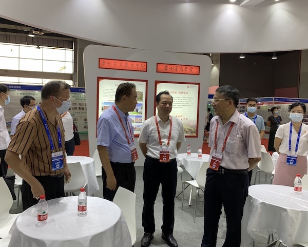 2025新澳门免费原料网