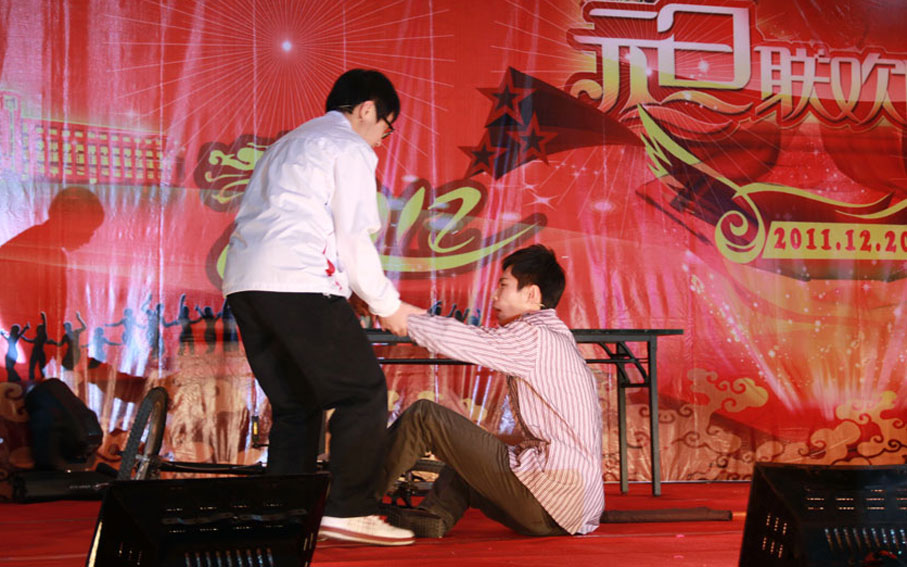 2025新澳门免费原料网