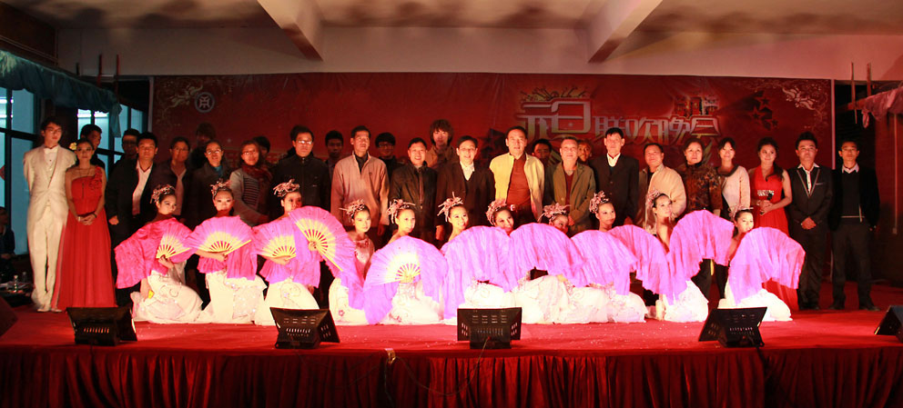 2025新澳门免费原料网