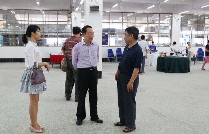 2025新澳门免费原料网