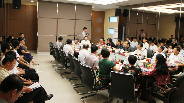 2025新澳门免费原料网