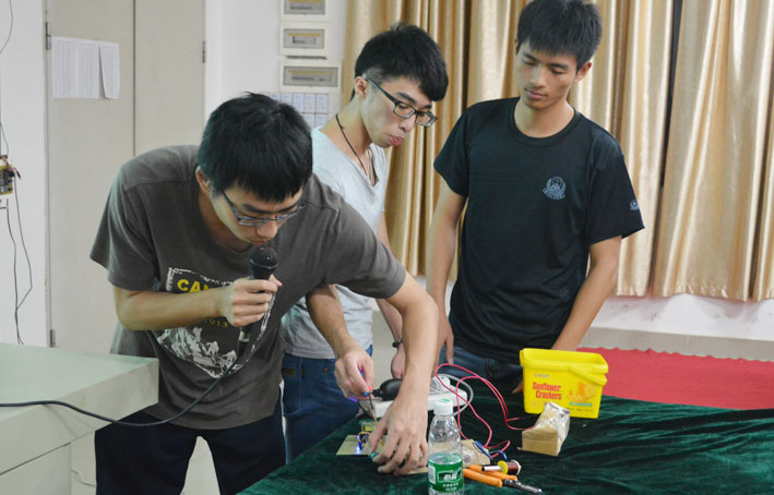 2025新澳门免费原料网