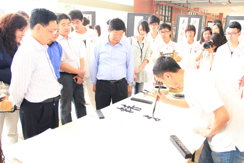 2025新澳门免费原料网