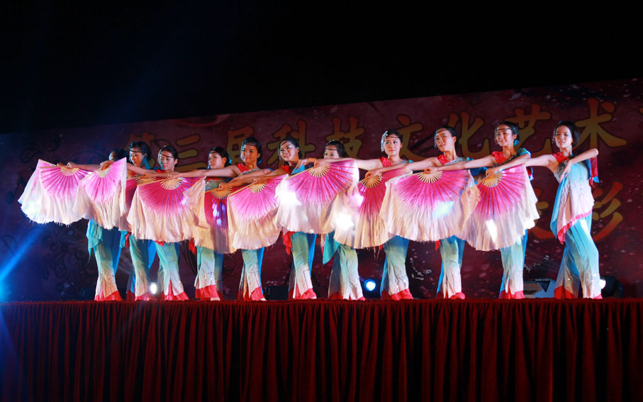 2025新澳门免费原料网