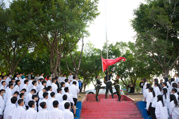 2025新澳门免费原料网