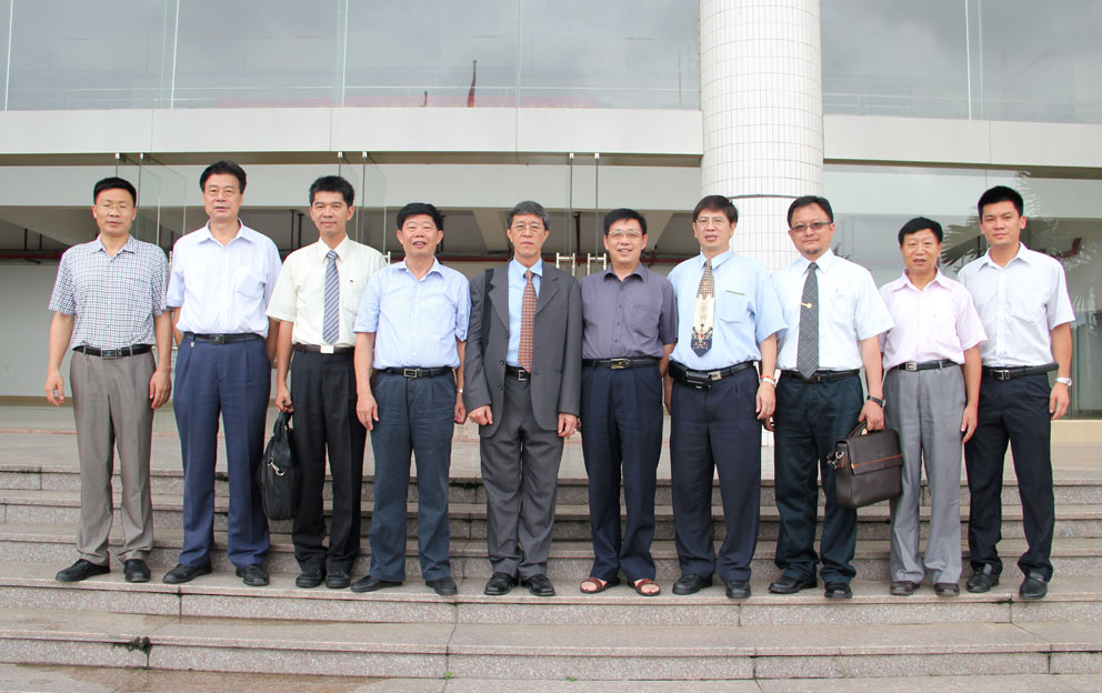 2025新澳门免费原料网