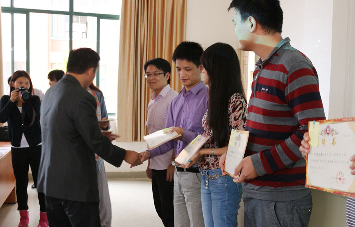 2025新澳门免费原料网