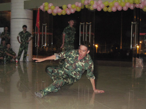 2025新澳门免费原料网