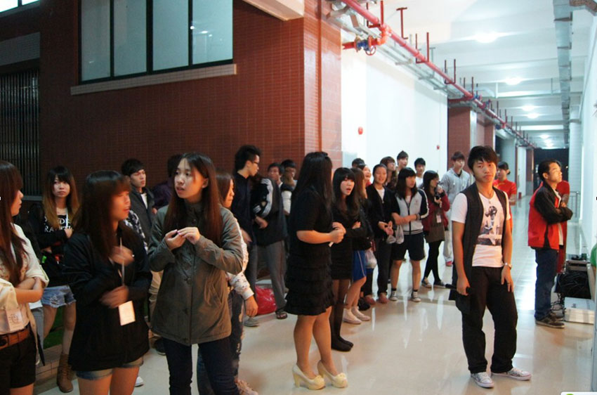 2025新澳门免费原料网