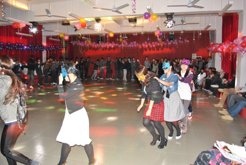 2025新澳门免费原料网